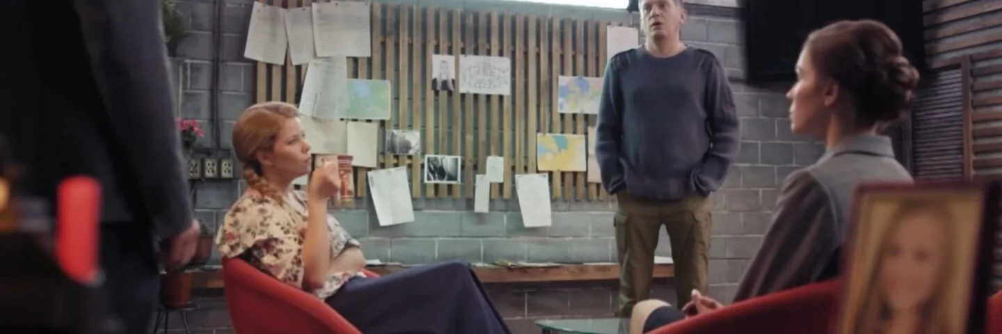 Кадр из 12 серии 1 сезона