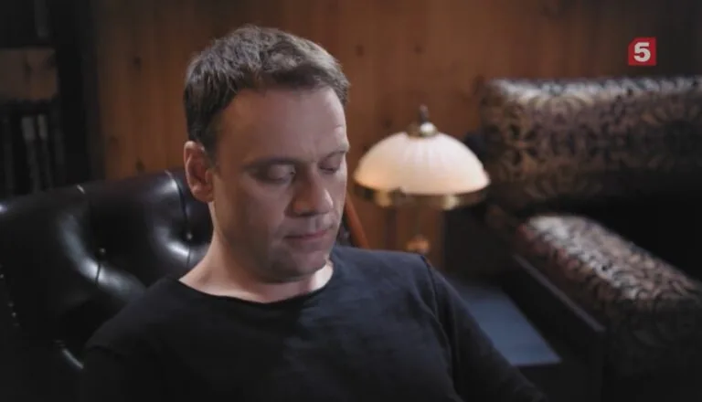 Момент из 16 серии 1 сезона