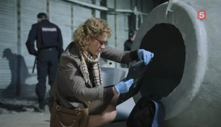 Момент из 11 серии 2 сезона