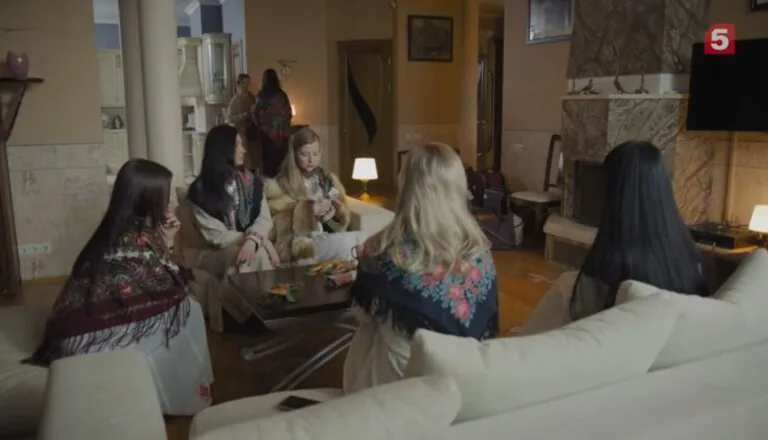 Момент из 19 серии 3 сезона