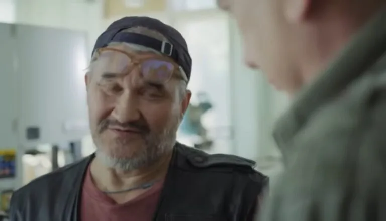 Момент из 11 серии 6 сезона