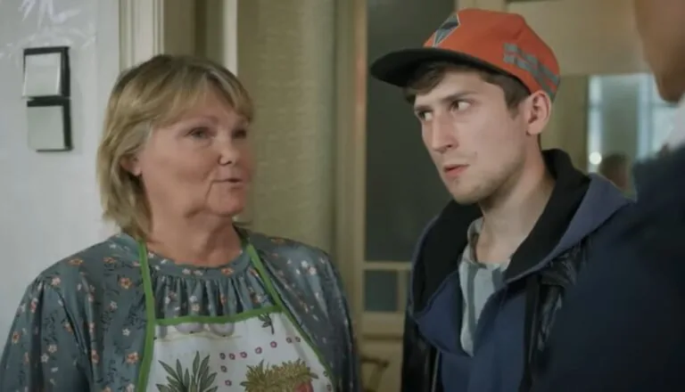 Момент из 29 серии 6 сезона