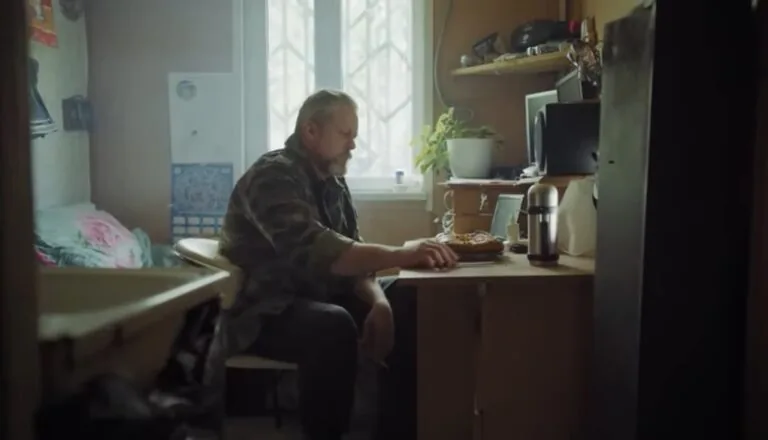 Момент из 8 серии 6 сезона