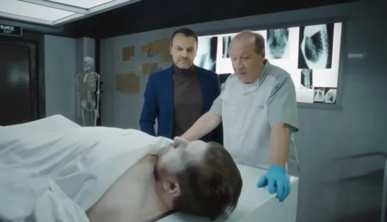 Момент из 12 серии 7 сезона